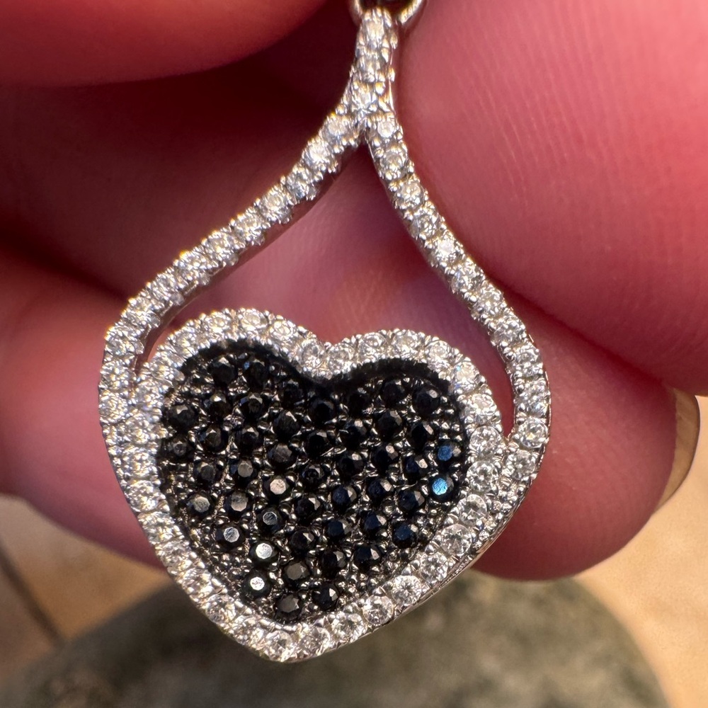 HEART PENDANT